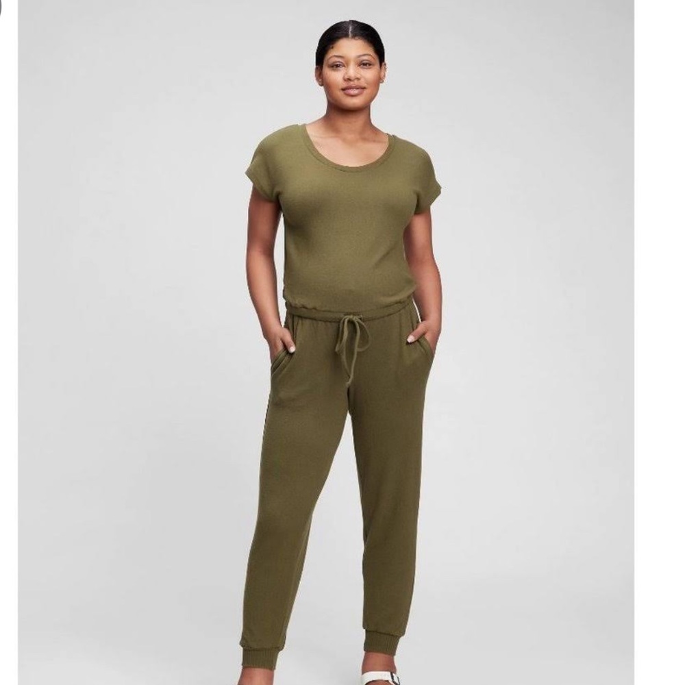 NWT GAP Maternity Softspun Jumpsuit
